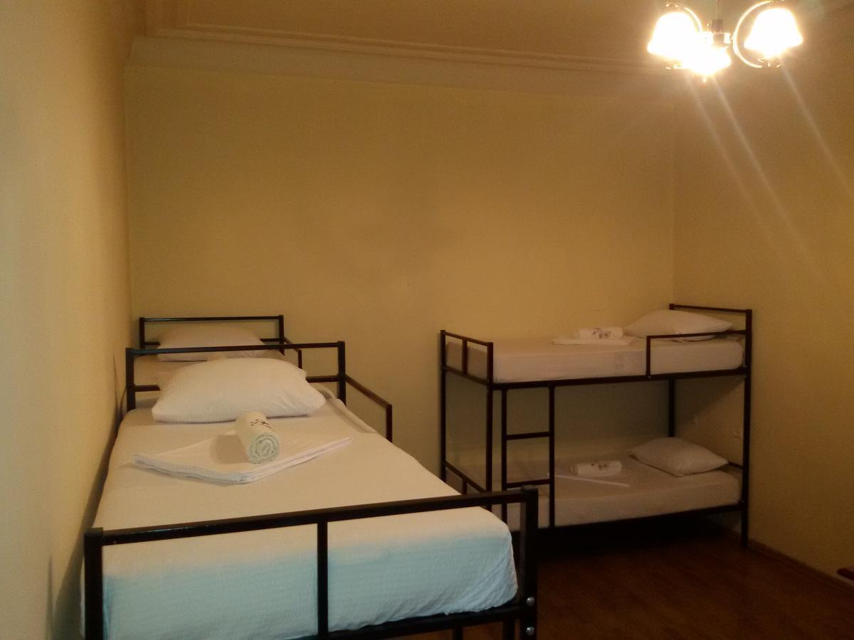 Mar Nero Hostel Batumi Exterior photo